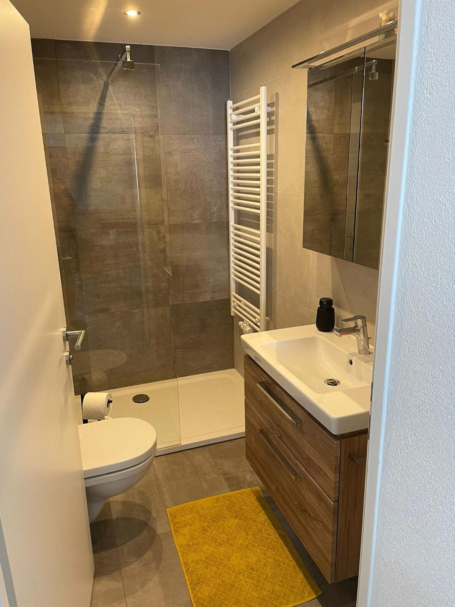 Idyllische Suite In Zentrumsnaehe Mit Parkplatz Top 2 Gmunden Δωμάτιο φωτογραφία